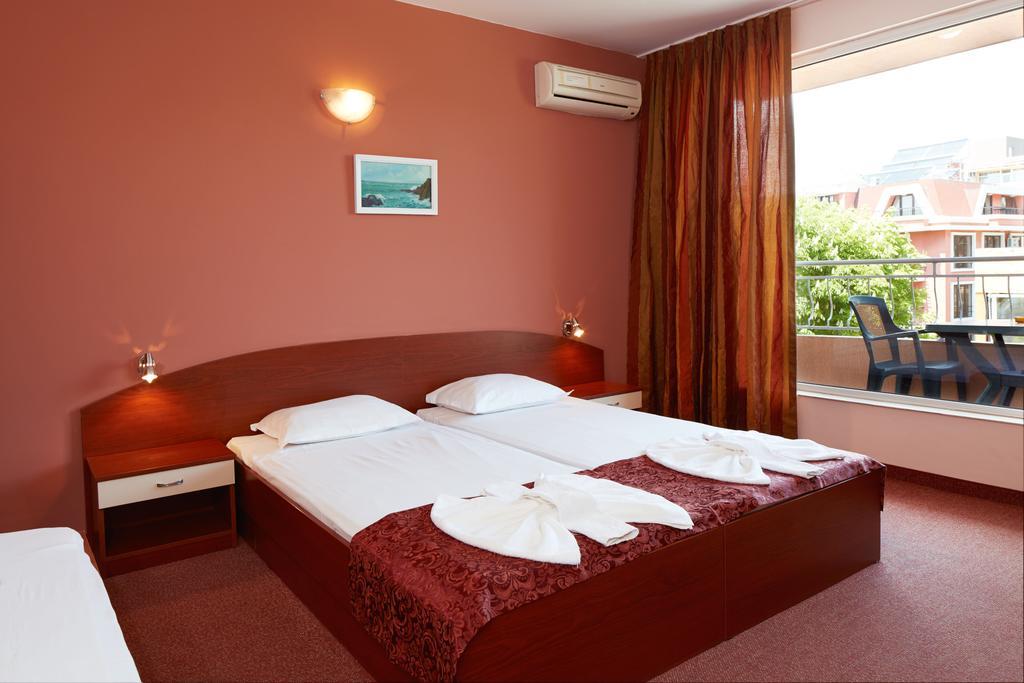 Guesthouse Kirov Ravda ภายนอก รูปภาพ